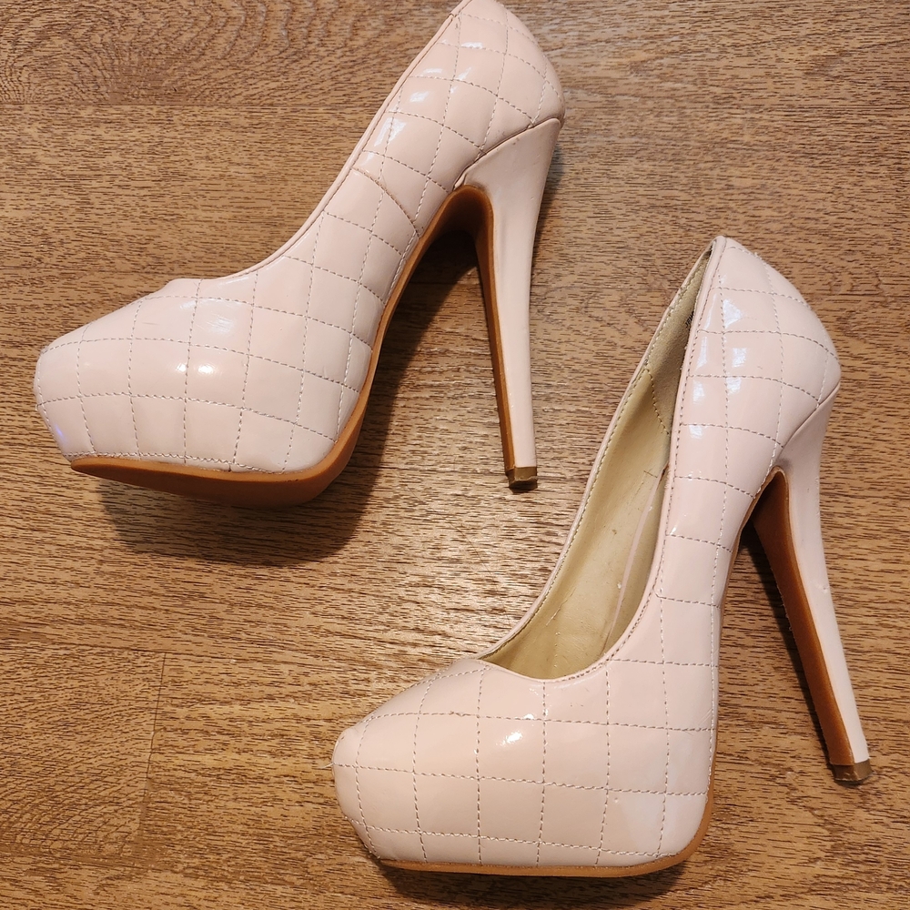 JustFab Closed Toe Quilted Light Pink 5" Stilletto Heels, EUC!!!